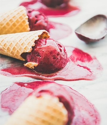 Fragile-Food-Freight-handled-by-Food-Logistics-Services