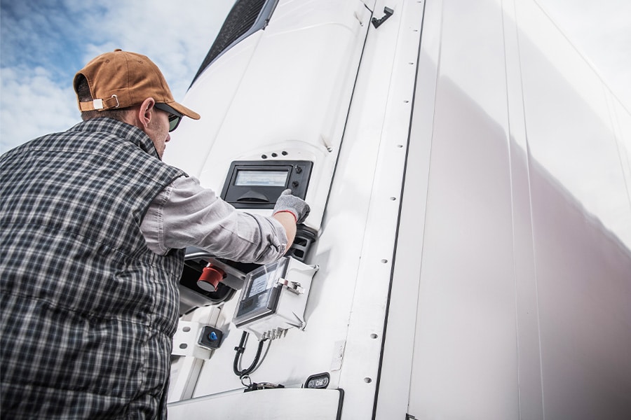 Refrigerated-Freight-Shipping-Trailer